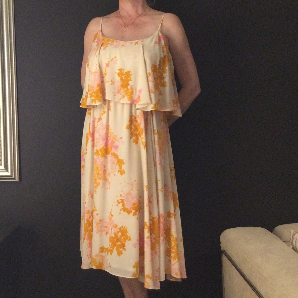 Paper Crown size M dress